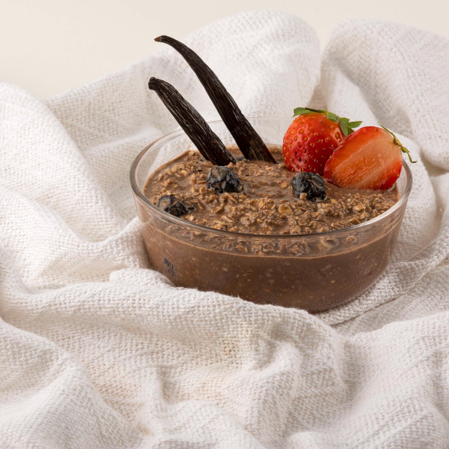 Choco Berry Oat Bowl