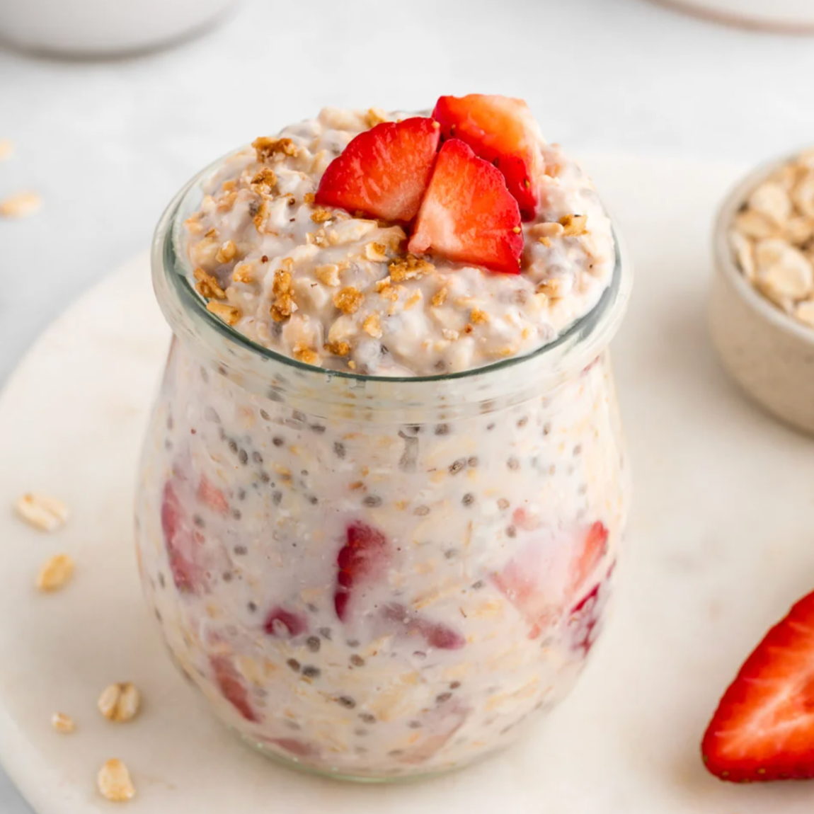 Strawberry Vanilla Oat Bowl